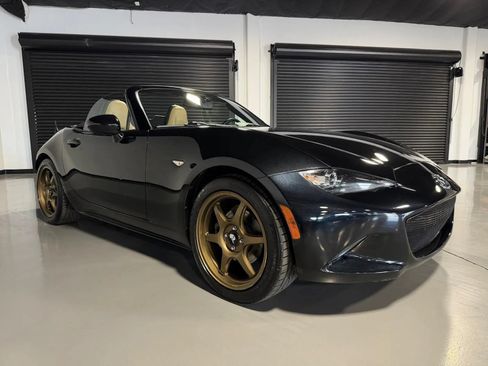 Used 2016 MAZDA MX-5 Miata Grand Touring RWD image 3