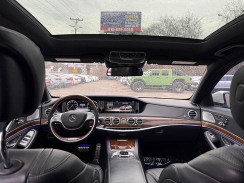 Used 2015 Mercedes-Benz S 550 Sedan image 18
