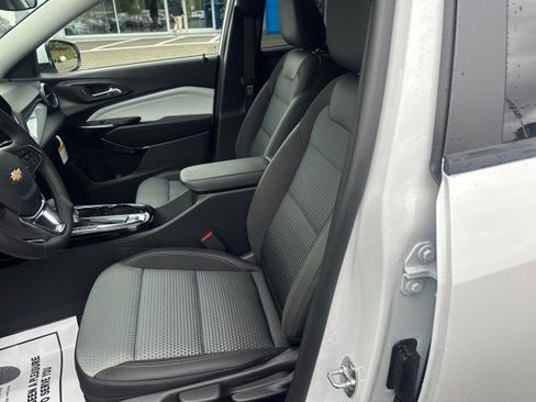 New 2026 Chevrolet Trax LT w/ Driver Confidence Package image 16
