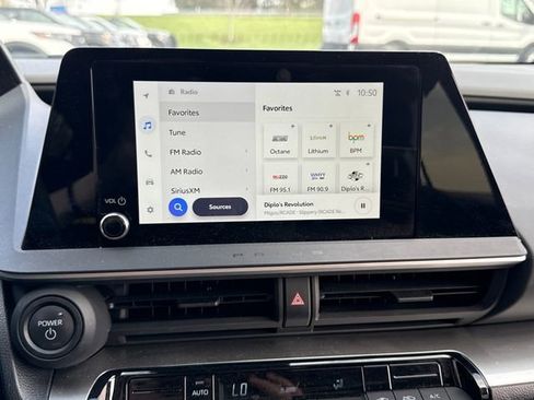 Used 2024 Toyota Prius LE image 27