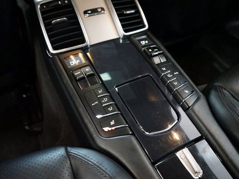 Used 2010 Porsche Panamera S image 13
