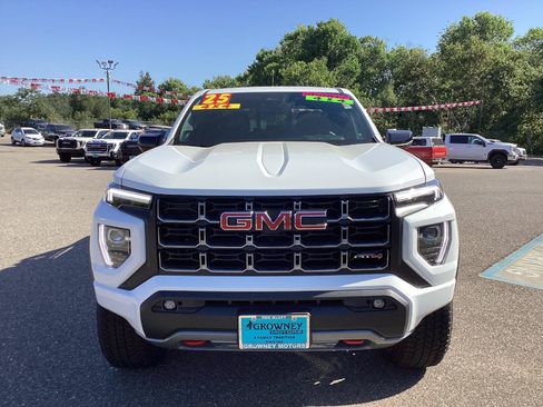 New 2025 GMC Canyon AT4 w/ Nightfall Edition AWD/4WD image 4