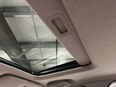 Used 2002 Lincoln Continental image 26