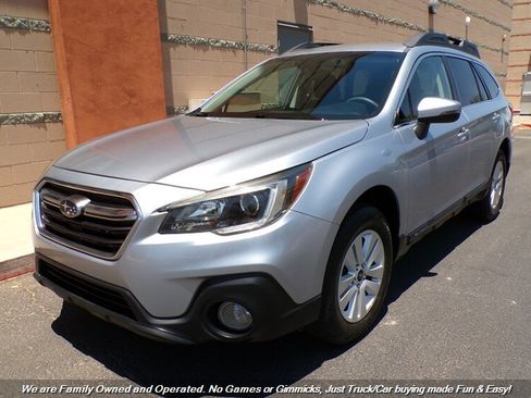 Used 2019 Subaru Outback 2.5i Premium AWD/4WD image 3