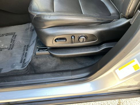 Used 2021 Chevrolet Traverse Premier w/ Redline Edition image 14