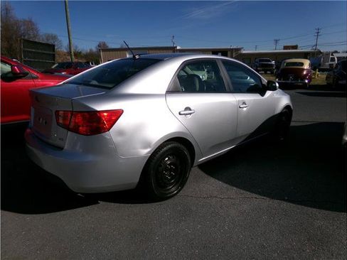 Used 2013 Kia Forte EX image 11