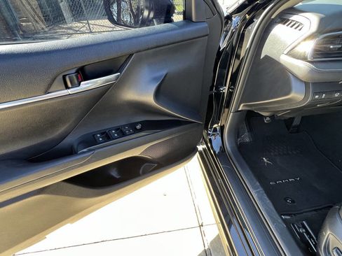 Used 2019 Toyota Camry SE image 26