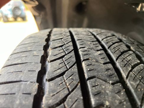 Used 2022 Toyota Highlander XLE image 25