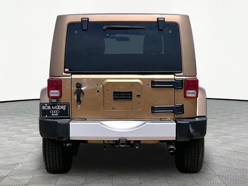 Used 2015 Jeep Wrangler Unlimited Sahara w/ Mopar Chrome Edition Group AWD/4WD image 4