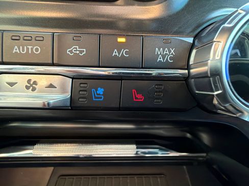 Used 2023 Ford F150 Lariat w/ Equipment Group 502A High AWD/4WD image 27