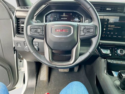 Used 2026 GMC Sierra 1500 AT4 AWD/4WD image 11