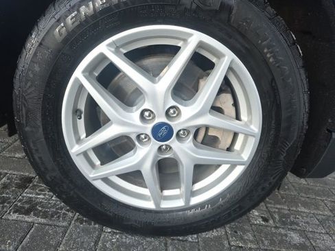 Used 2021 Ford Edge SEL w/ Convenience Package image 7