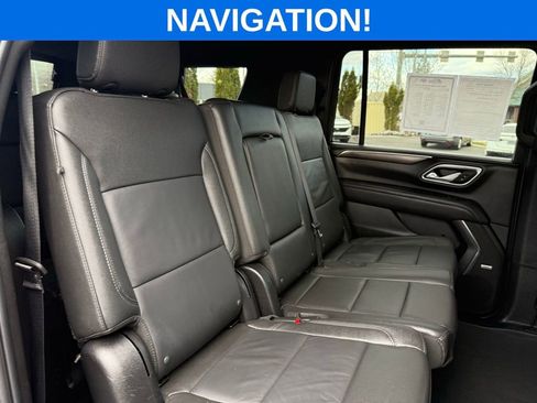 Used 2024 Chevrolet Suburban LT image 18