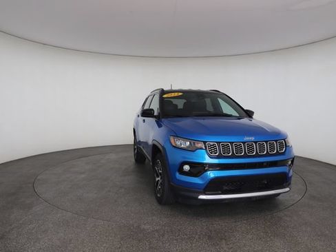 Used 2024 Jeep Compass Limited AWD/4WD image 30