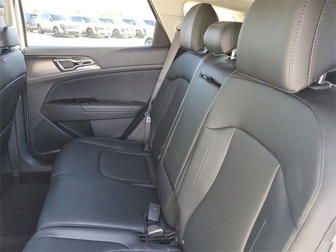 Certified 2025 Kia Sportage SX image 12