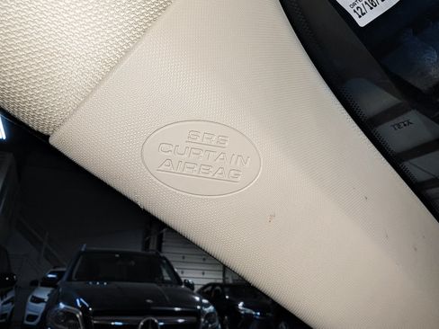 Used 2017 Toyota Camry XLE FWD image 48