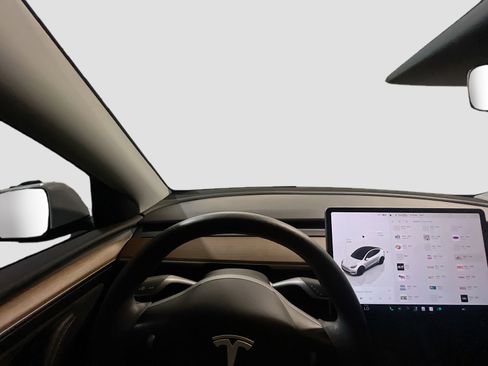 Used 2023 Tesla Model Y Performance AWD/4WD image 7