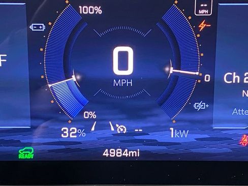 Certified 2026 Chevrolet Equinox EV LT FWD image 18