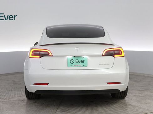 Used 2023 Tesla Model 3 Performance image 13