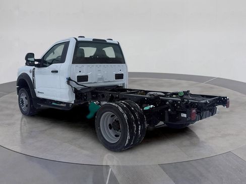 New 2026 Ford F550 4x4 Regular Cab Super Duty image 3