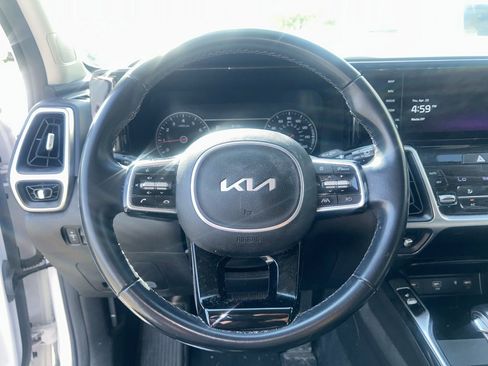 Used 2023 Kia Sorento S w/ Panoramic Sunroof Package FWD image 18