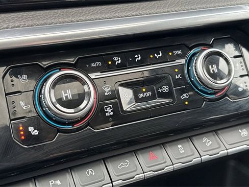 Used 2023 GMC Sierra 1500 Denali w/ Denali Reserve Package image 28