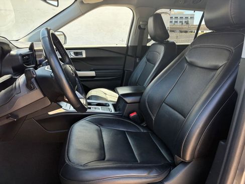 Used 2023 Ford Explorer Limited RWD image 30