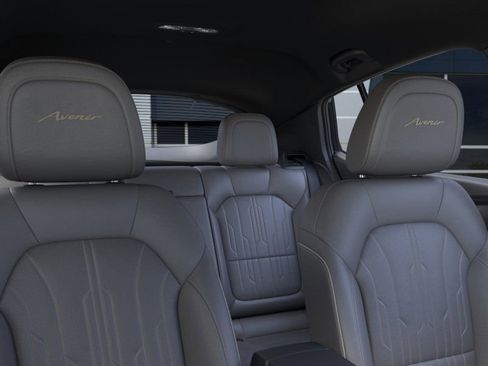 New 2026 Buick Envista Avenir FWD image 24