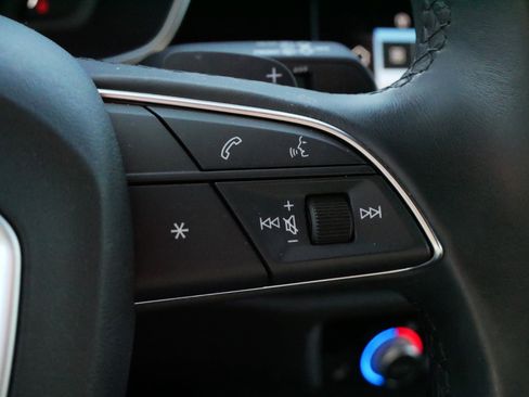 Used 2023 Audi Q3 2.0T Premium Plus w/ Premium Plus Package image 25