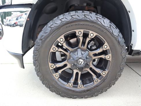 Used 2019 RAM 2500 Limited image 10