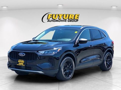 Used 2024 Ford Escape Active w/ Tech Pack #1 AWD/4WD image 8