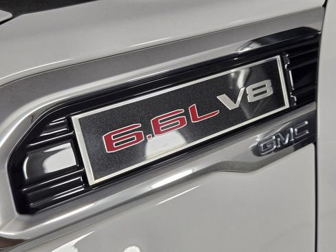 Used 2022 GMC Sierra 2500 SLE w/ SLE Value Package; AWD/4WD image 11