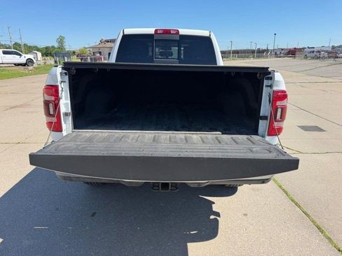 Used 2023 RAM 2500 Laramie AWD/4WD image 5