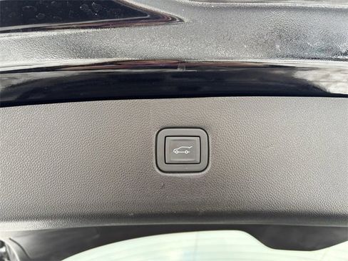 Used 2023 Chevrolet Blazer RS w/ LPO, Floor Liner Package image 17