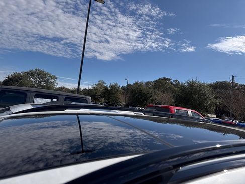 Used 2024 BMW X7 xDrive40i w/ M Sport Package image 7