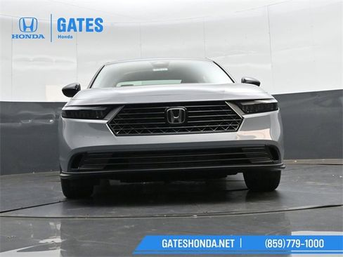 New 2025 Honda Accord SE image 33