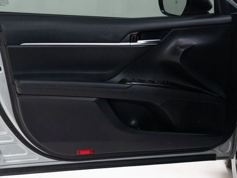 Used 2022 Toyota Camry SE image 20