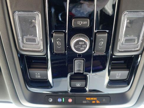 New 2026 Chevrolet Suburban Z71 w/ Z71 Off-Road Package AWD/4WD image 37