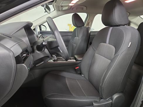 Used 2023 Nissan Sentra SV FWD image 12
