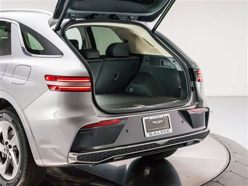 New 2026 Genesis GV70 2.5T Select AWD/4WD image 10