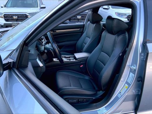 Used 2022 Honda Accord Sport image 8