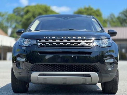 Used 2019 Land Rover Discovery Sport HSE AWD/4WD image 2