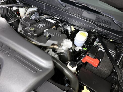 Used 2023 RAM 3500 Laramie image 34