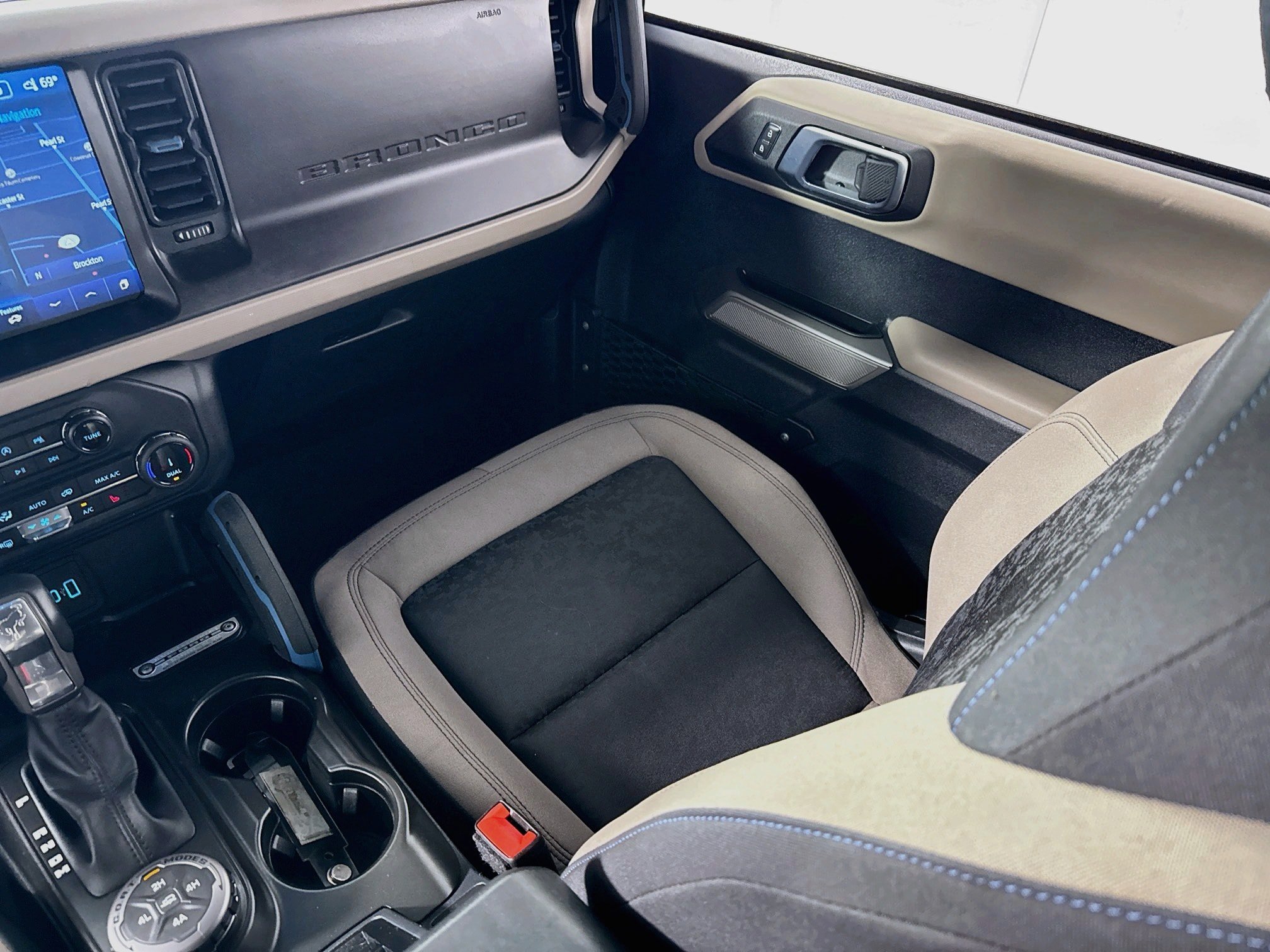 Used 2022 Ford Bronco Wildtrak AWD/4WD image 24