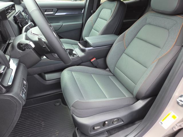 New 2026 GMC Terrain AT4 w/ Technology Package II AWD/4WD image 33