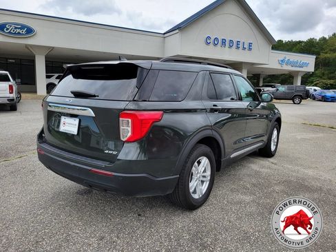 Used 2023 Ford Explorer XLT AWD/4WD image 5