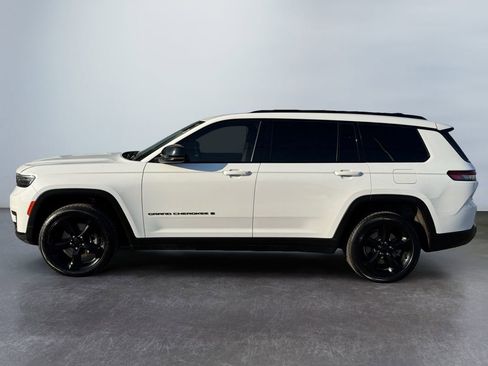 Used 2021 Jeep Grand Cherokee L Laredo image 8