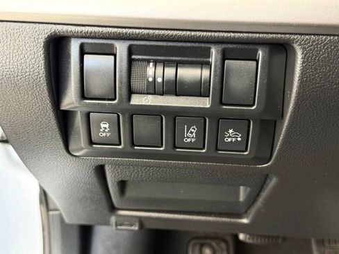 Used 2019 Subaru Outback 2.5i Premium AWD/4WD image 31