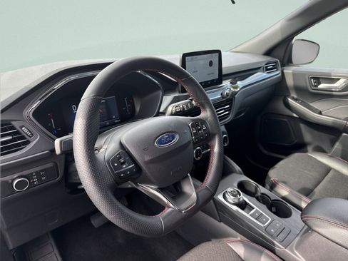 Used 2025 Ford Escape ST-Line AWD/4WD image 29