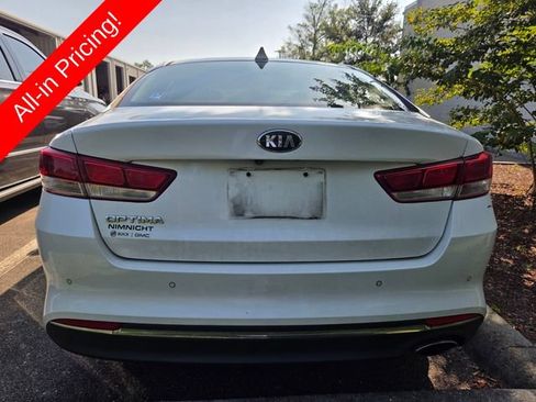Used 2018 Kia Optima LX w/ 17" Alloy Wheels Package FWD image 3